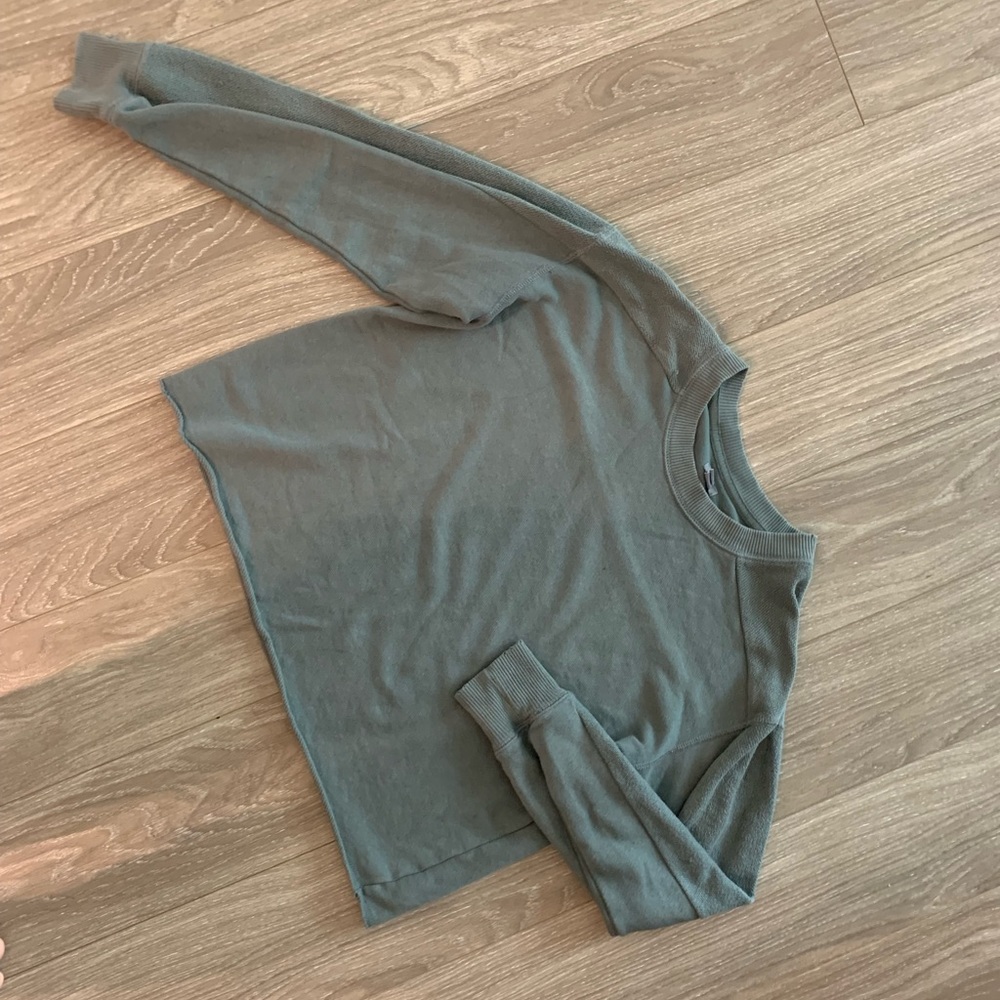 Off-green CROPPED SWEATER